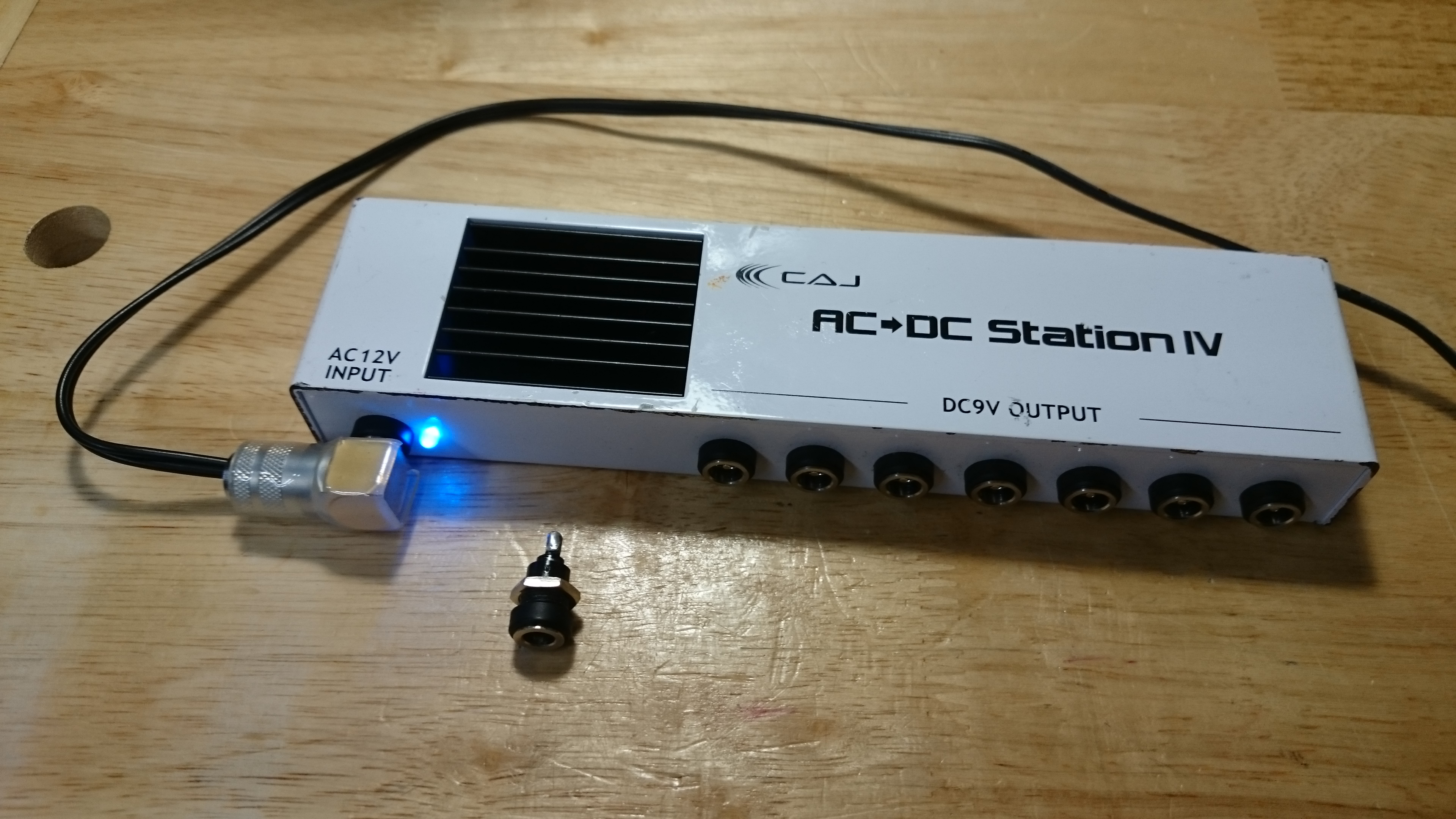 custom audio Japan AC/DC Station VI パワーサプライ アダプタジャック交換 | ギターリペア工房DNS-Draw a  New Sound-