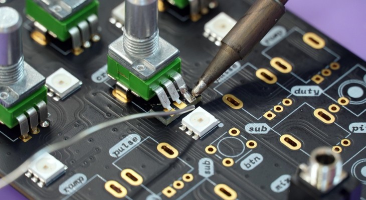 theaflowers-soldering-7897827_1280